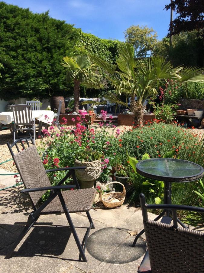 Guest Suite At 31 Little England Milborne Saint Andrew Esterno foto
