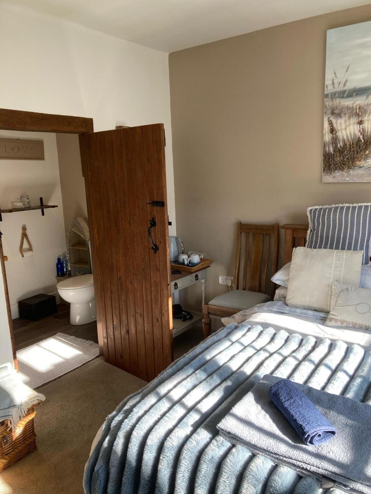 Guest Suite At 31 Little England Milborne Saint Andrew Esterno foto