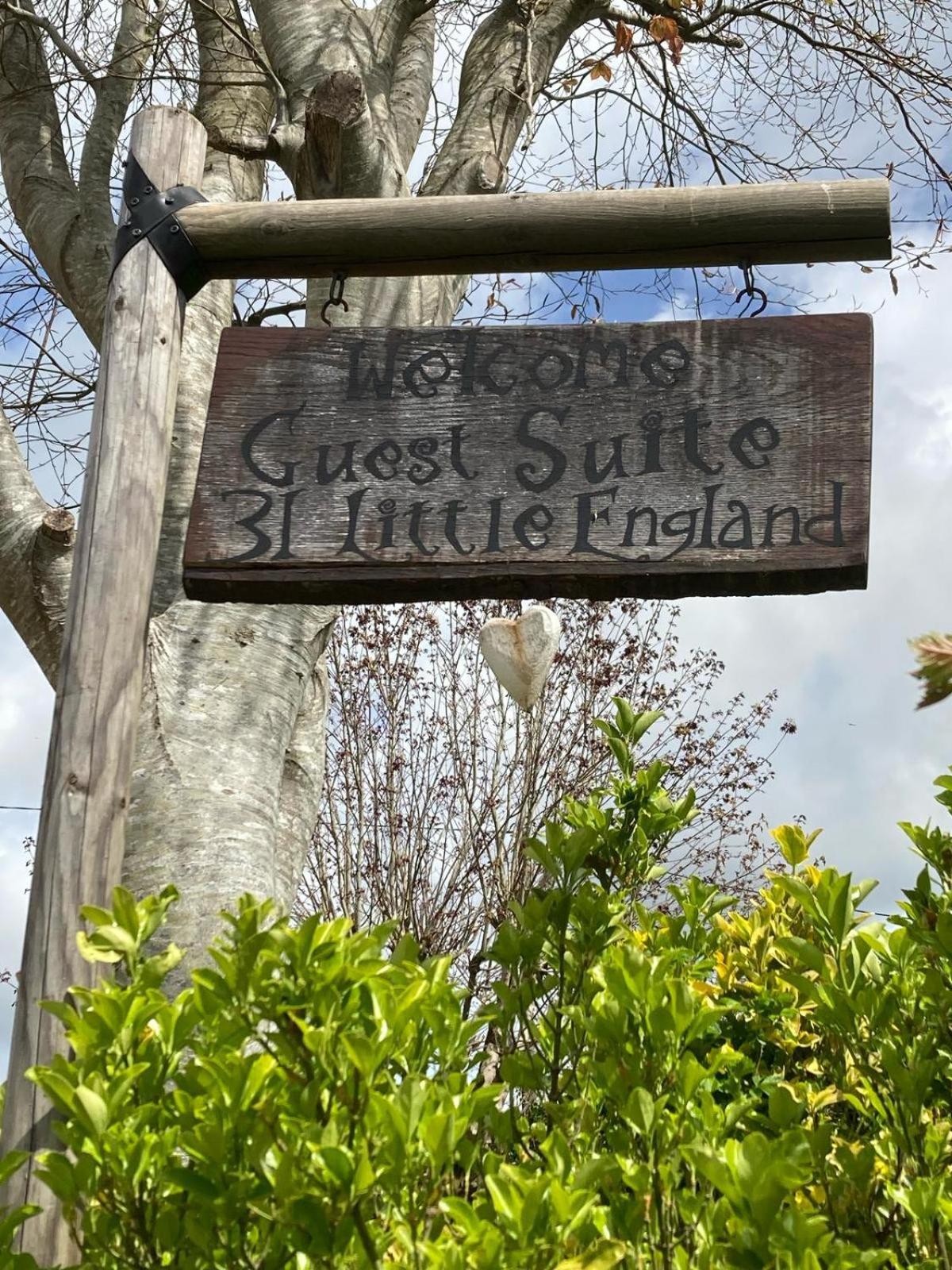 Guest Suite At 31 Little England Milborne Saint Andrew Esterno foto